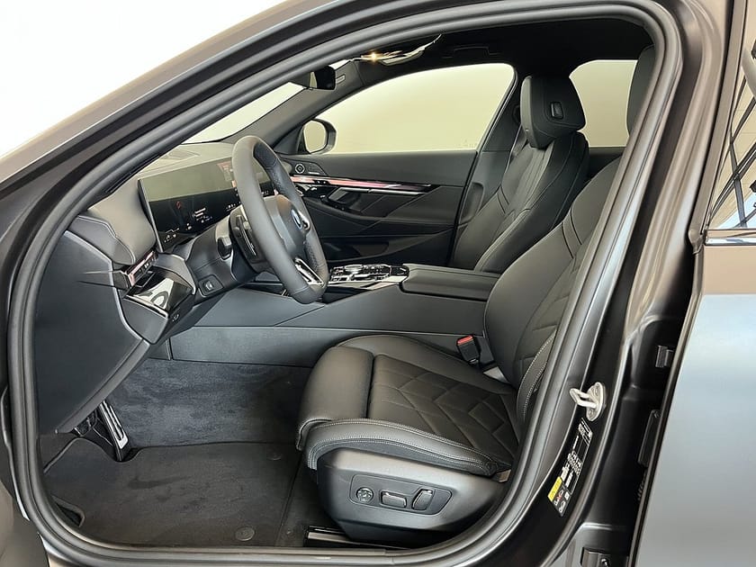 Bild 5 av BMW 530e xDrive Touring M Sport Pro H/K Dragkrok Comfort Access