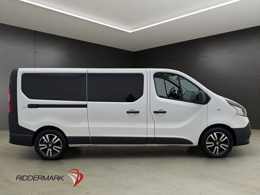 Bild 2 av Renault Trafic Kombi Grand Lång Drag PDC Farthållare 9-Sits