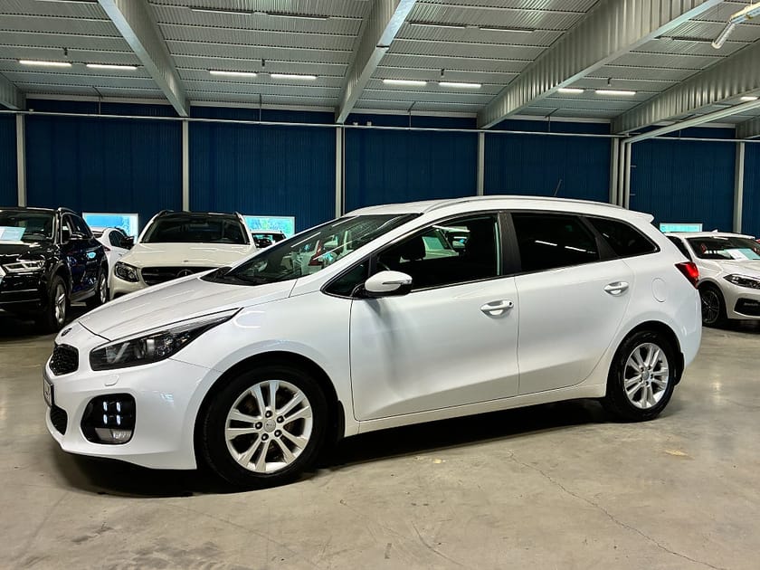 Bild 5 av Kia cee'd_sw SW 1.6 CRDi GT-Line | Rattvärme | Navi | Backkamera