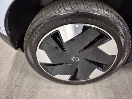 Volvo EX30 Single Motor Extended Range Ultra//360-kamera//