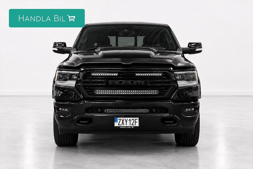 Bild 3 av RAM 1500 Crew Cab 5.7 V8 4x4 Laramie Night Luft Diff Pano H/K Moms Drag