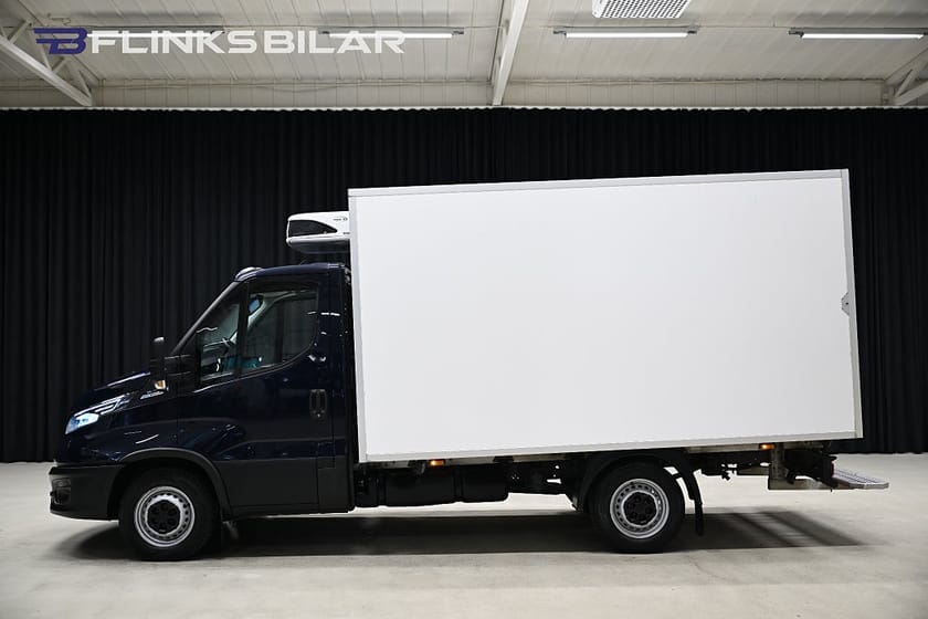 Bild 2 av Iveco Daily 35-140 Chassi Cab 136HK Automat|Volymskåp|Kylbil|Nattyla|Lågmil|SeUtr!!1