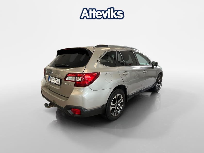 Bild 3 av Subaru Outback 2.5 4WD 175hk *Backkamera/Apple Carplay*
