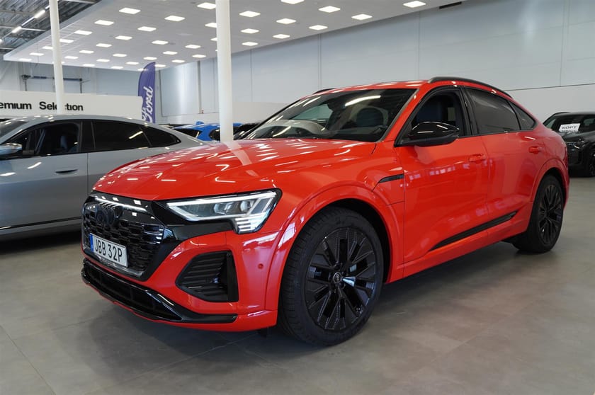 Bild 3 av Audi Q8 Sportback 55 e-tron quattro Moms S-Line Pano B O HUD 21
