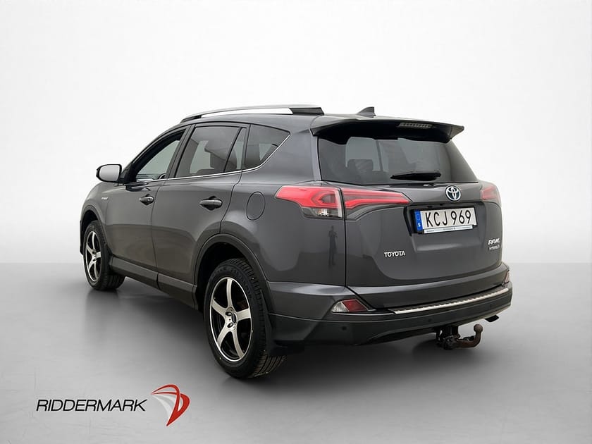 Bild 4 av Toyota RAV4 Hybrid AWD X-Edition Dragkrok Kamera Rattvärme
