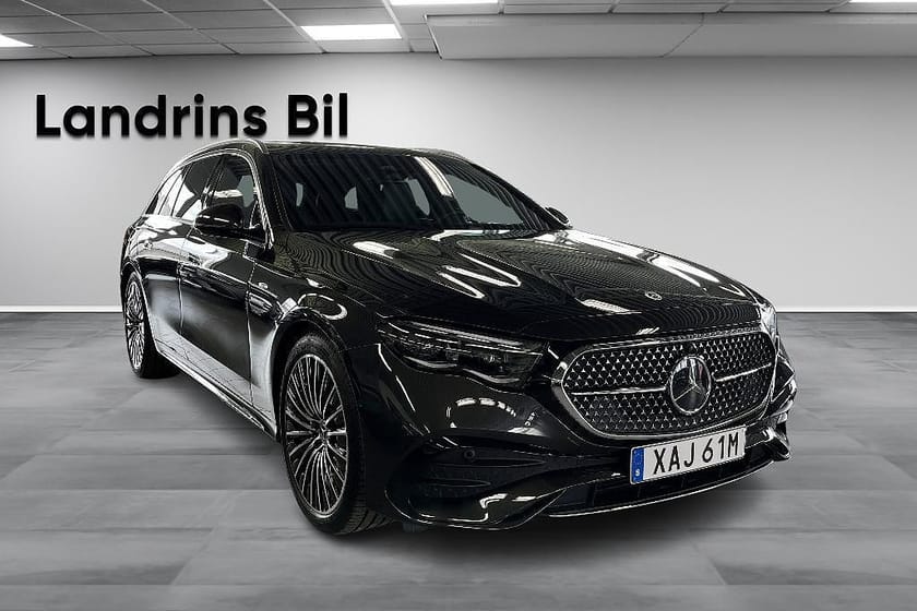 Bild 3 av Mercedes-Benz E 300 de 4MATIC T AMG Line/Glastak/Digital Light/Drag