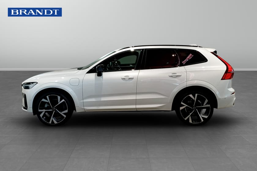 Bild 3 av Volvo XC60 T6 Plus Black Nordic Edition