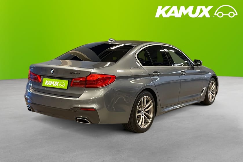 Bild 4 av BMW 530d xDrive Sedan M Sport Steptronic 265hk 360 Kamera HuD Skinn Elstol minne