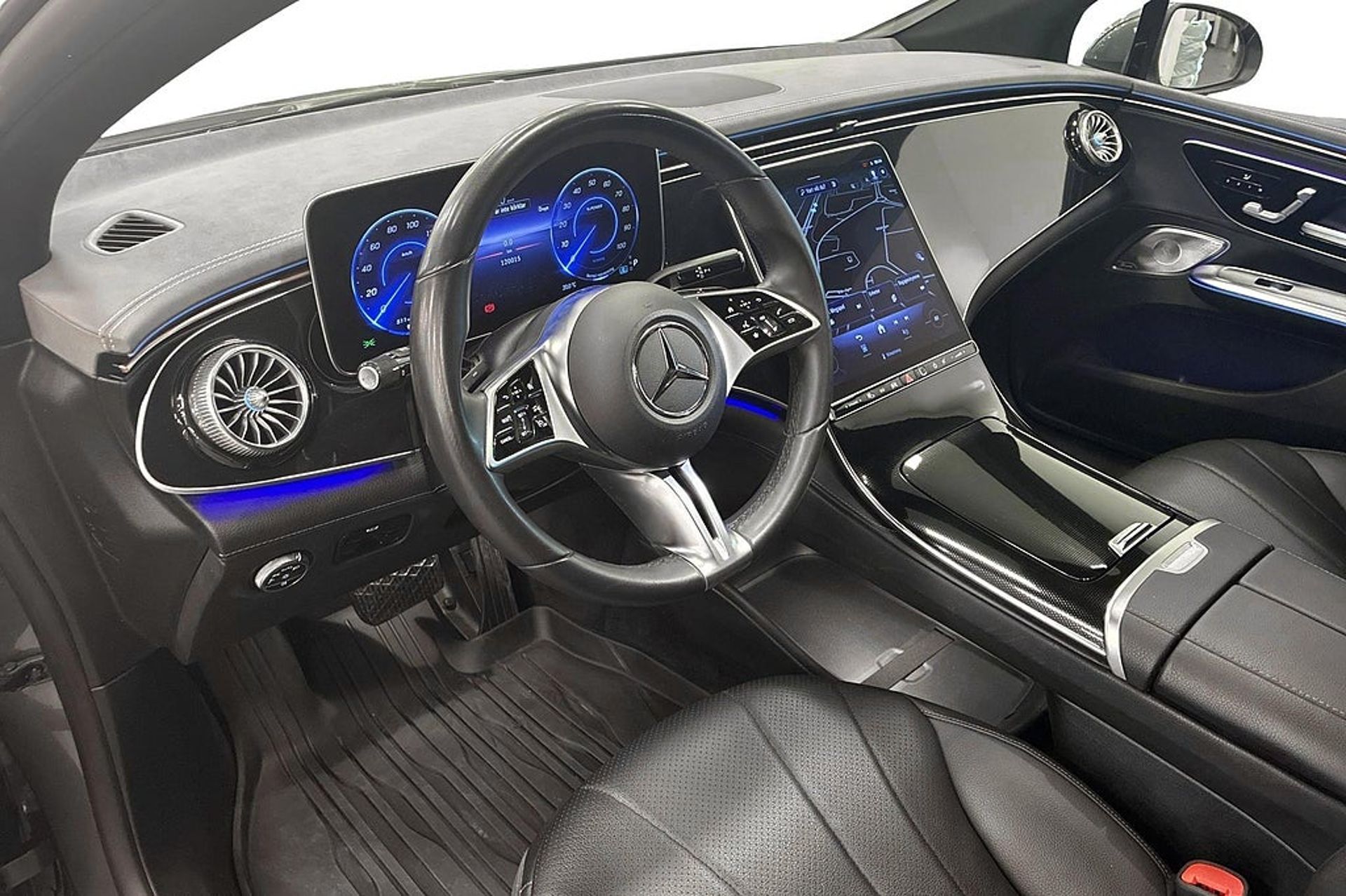 Mercedes-Benz EQE 300 AMG Drag 2023, photo 6/10