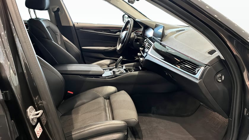 Bild 3 av BMW 520d xDrive Touring Värmare, Rattvärme, Dragkrok