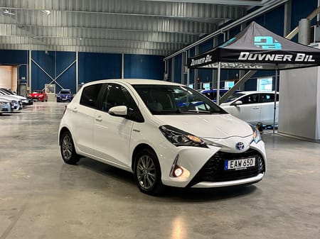 Toyota Yaris Hybrid e-CVT Active | Backkamera | ACC