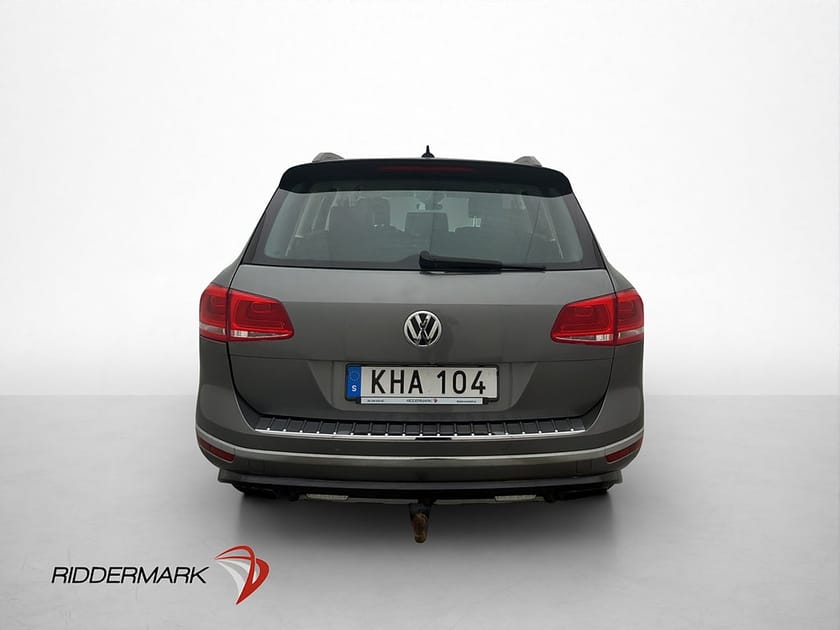 Bild 5 av Volkswagen Touareg 3.0 TDI V6 4M D-Värm Kamera Skinn Luftfj