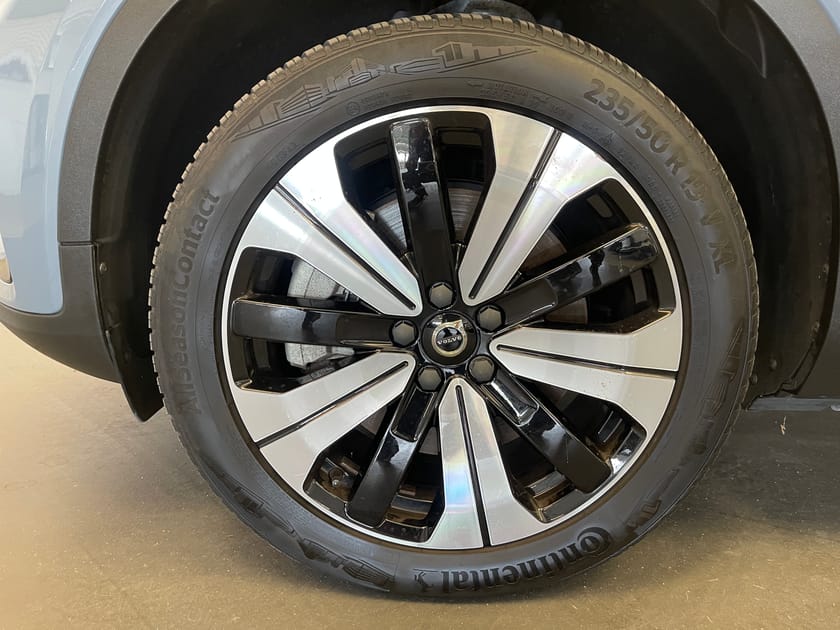 Bild 5 av Volvo C40 Recharge Plus Edition / Panoramaglastak / Keyless / Navigation / Backkamera /