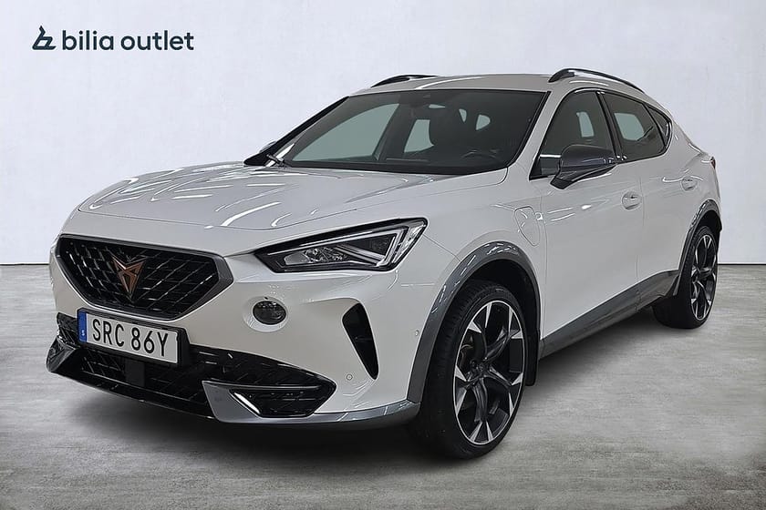 Bild 1 av CUPRA Formentor e-Hybrid Värmare Backkamera Keyless Navi Dragkrok MOMS