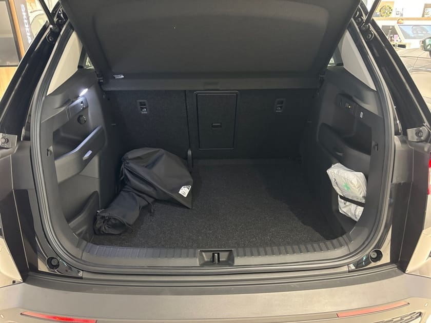 Bild 2 av Škoda Elroq 60 63 KWH 204 hk Backkamera/Drag/App-värmare