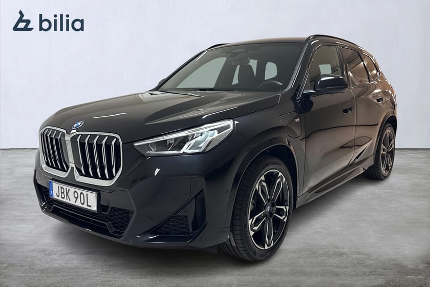 Bild 1 av BMW X1 xDrive30e / M Sport / Backkamera / Drag / Rattvärme