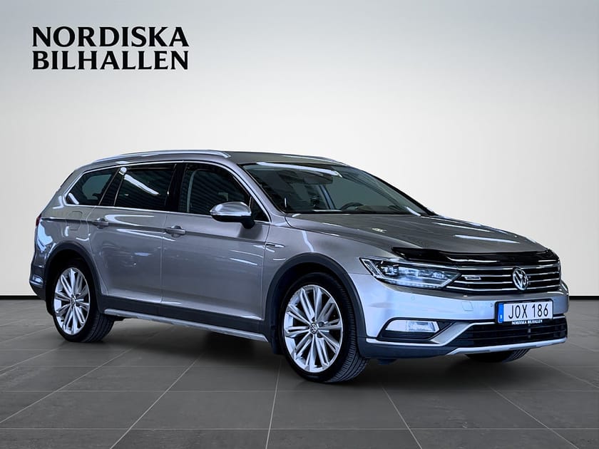 Bild 1 av Volkswagen Passat Alltrack 2.0 TDI DPF SCR 4Motion Ny kamrem Drag Värmare