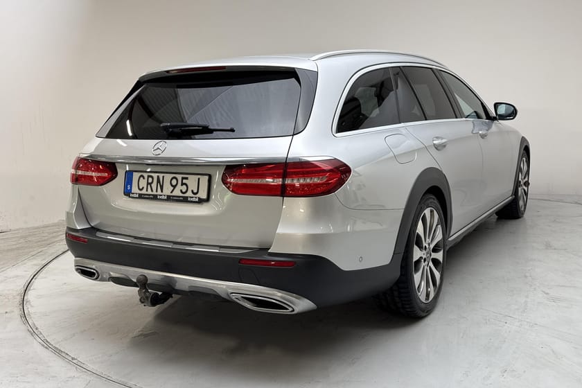 Bild 3 av Mercedes-Benz E 220 d 4MATIC All-Terrain 194hk Premiumpaket