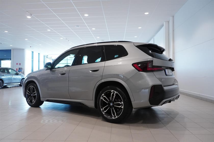 Bild 3 av BMW X1 xDrive20d M-Sport Drag Keyless Panorama DAP HUD