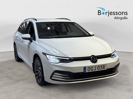 Volkswagen Golf Sportscombi eTSI 131hk Dragkrok & Backkamera
