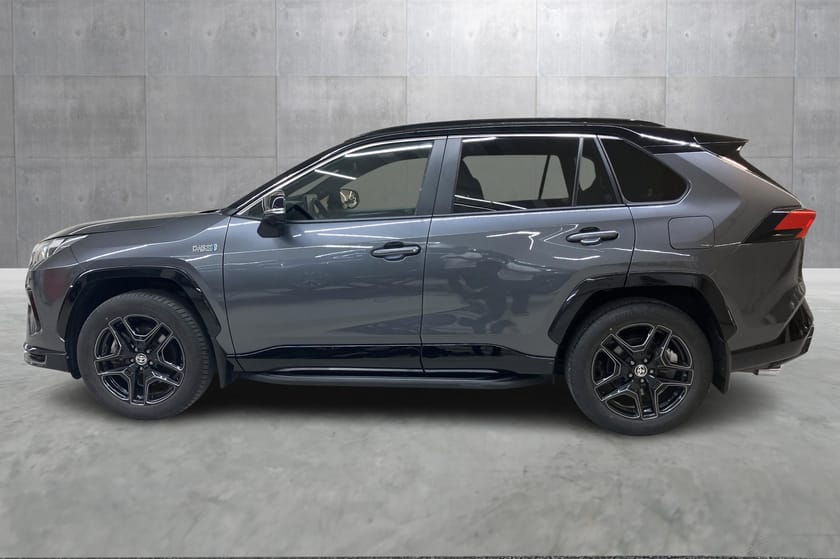 Bilde 2 av Toyota RAV4 Plug-in Hybrid GR Sport / AWD-i / 2.5l / 306hk Panorama