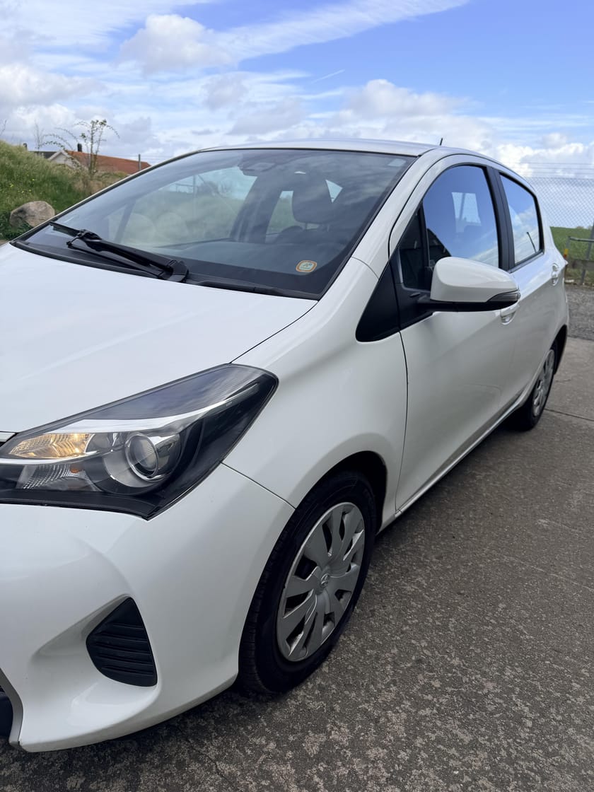 Bild 2 av Toyota Yaris Hybrid 