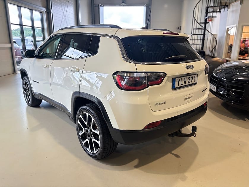 Bild 3 av Jeep Compass LIMITED 4WD 170hk,Drag,Kamrem bytt