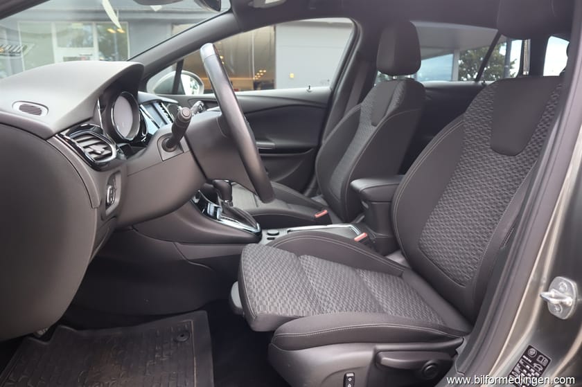 Bild 4 av Opel Astra Sports Tourer 1.4T ECOTEC 150hk Aut Dynamic Svensksåld