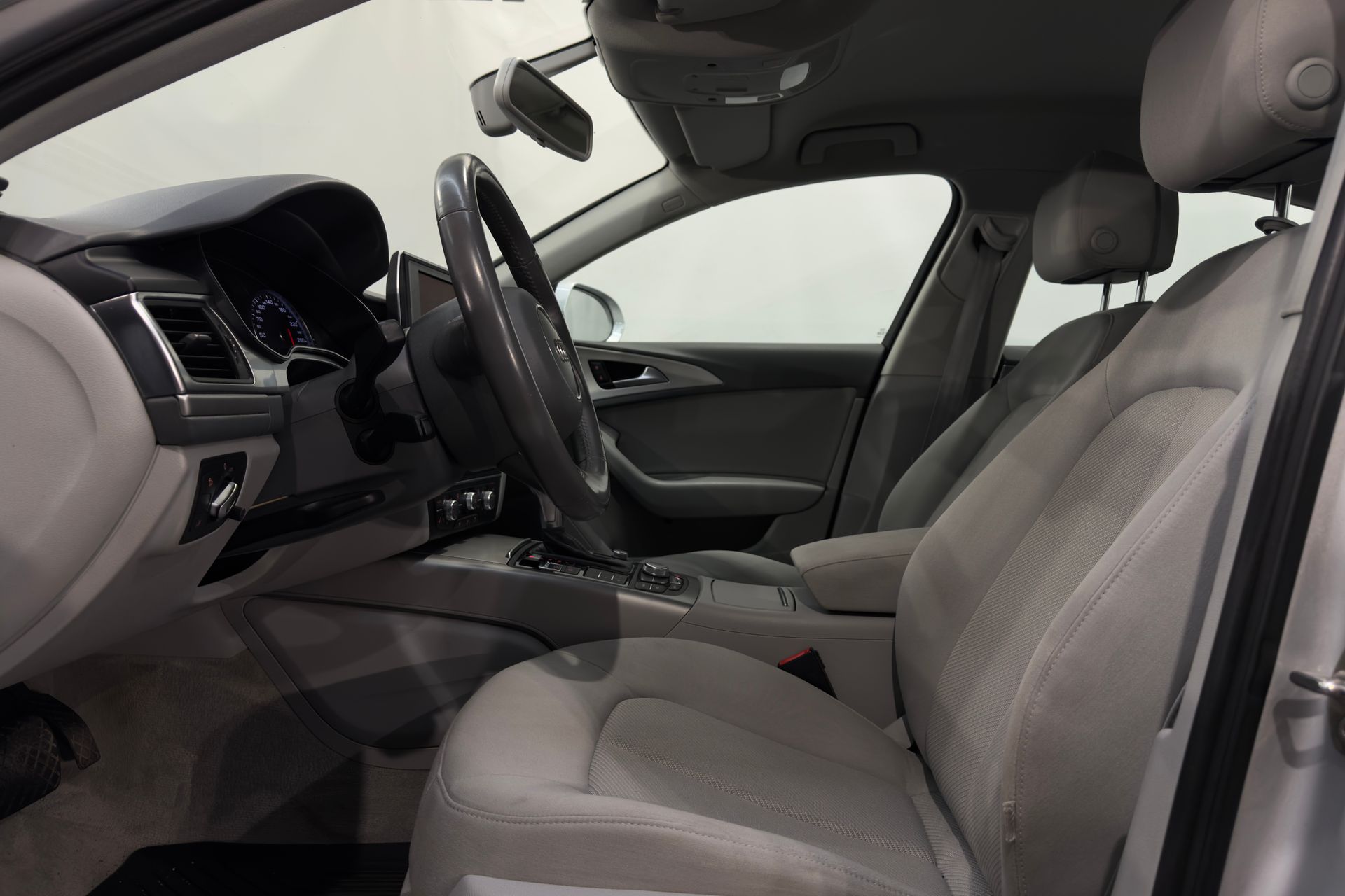 Audi A6 Sedan 2.8 FSI V6 quattro 2012, photo 7/10