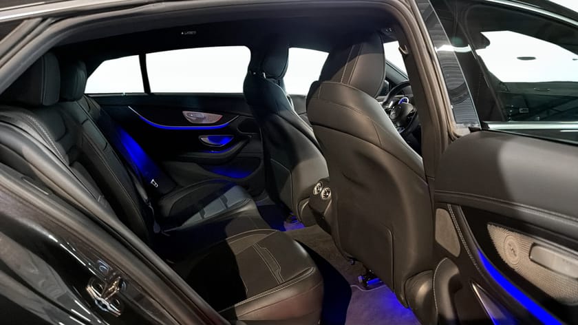 Bild 5 av Mercedes-Benz AMG GT 4 43 4MATIC+ Coupe SV-Såld Burmester Drag