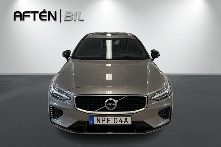 Bild 3 av Volvo V60 T8 392hk R-Design|Pano|Orrefors|Drag|360° - NYSERVAD!