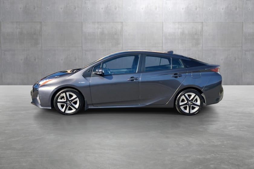 Bilde 2 av Toyota Prius Hybrid Active Style Hybrid/Lav km/AWD