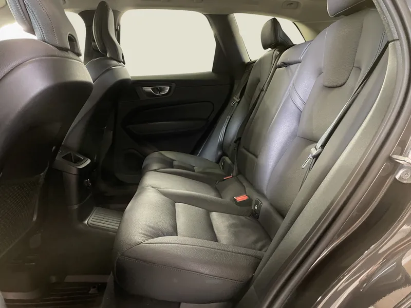Bild 11 av 15 – Volvo XC60 T6 Plus Dark Nordic Edition Plus Nordic Edition