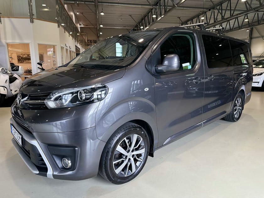 Bild 1 av Toyota Proace Verso 2.0 D-4D / 8-Sits / Drag / Värmare