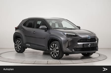 Toyota Yaris Cross Hybrid AWD-i ACC Kamera Navi