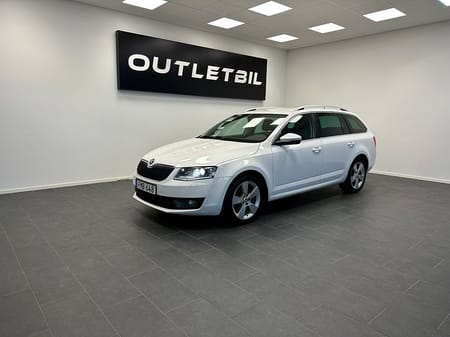 Škoda Octavia Kombi Skoda 1.4 TSI 140hk Elegance Värmare Avtagbar dragkrok