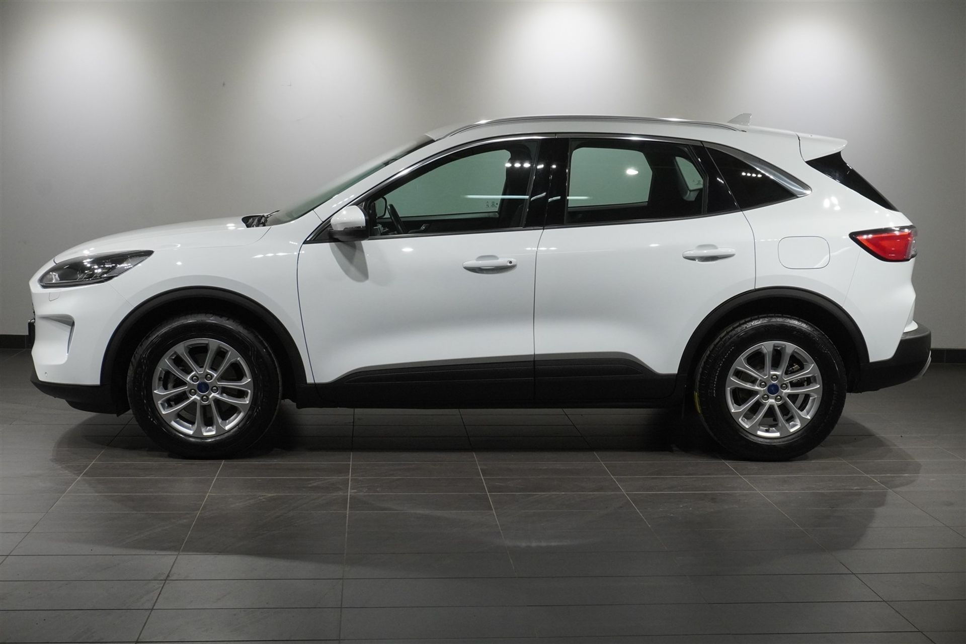Ford Kuga Titanium 1,5 150 hk 2023, kuva 3/12