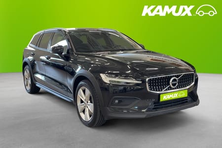 Volvo V60 Cross Country D4 AWD Momentum  Kamera Skinn Drag VoC Värm 190hk