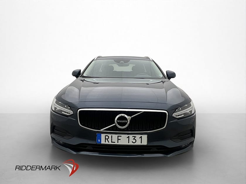 Bild 2 av Volvo V90 D4 Momentum Värmare Drag CarPlay BLIS P-Sensorer