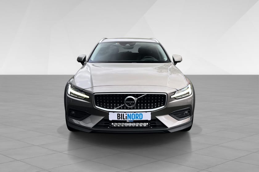Bilde 2 av Volvo V60 Cross Country D4 190hk AWD aut 360Kamera, Krok,Head-up++