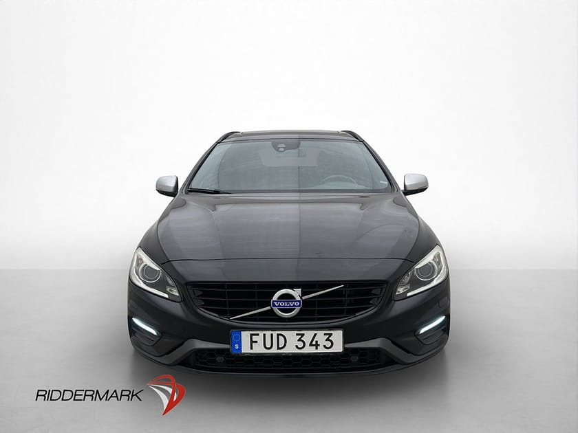 Bild 2 av Volvo V60 D3 150hk R-Design Taklucka Skinn Värmare Drag