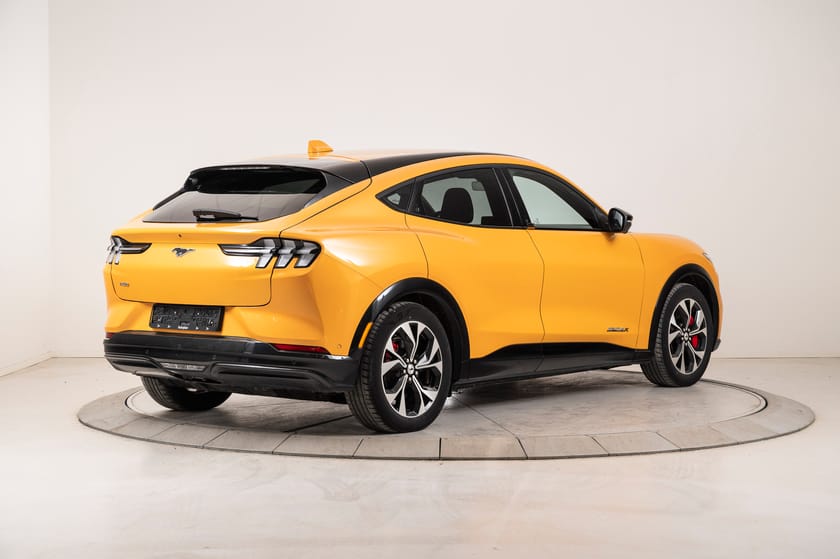 Bilde 3 av Ford Mustang Mach-E Long Range AWD 98 KWH Premium Auksjon! Les tekst!