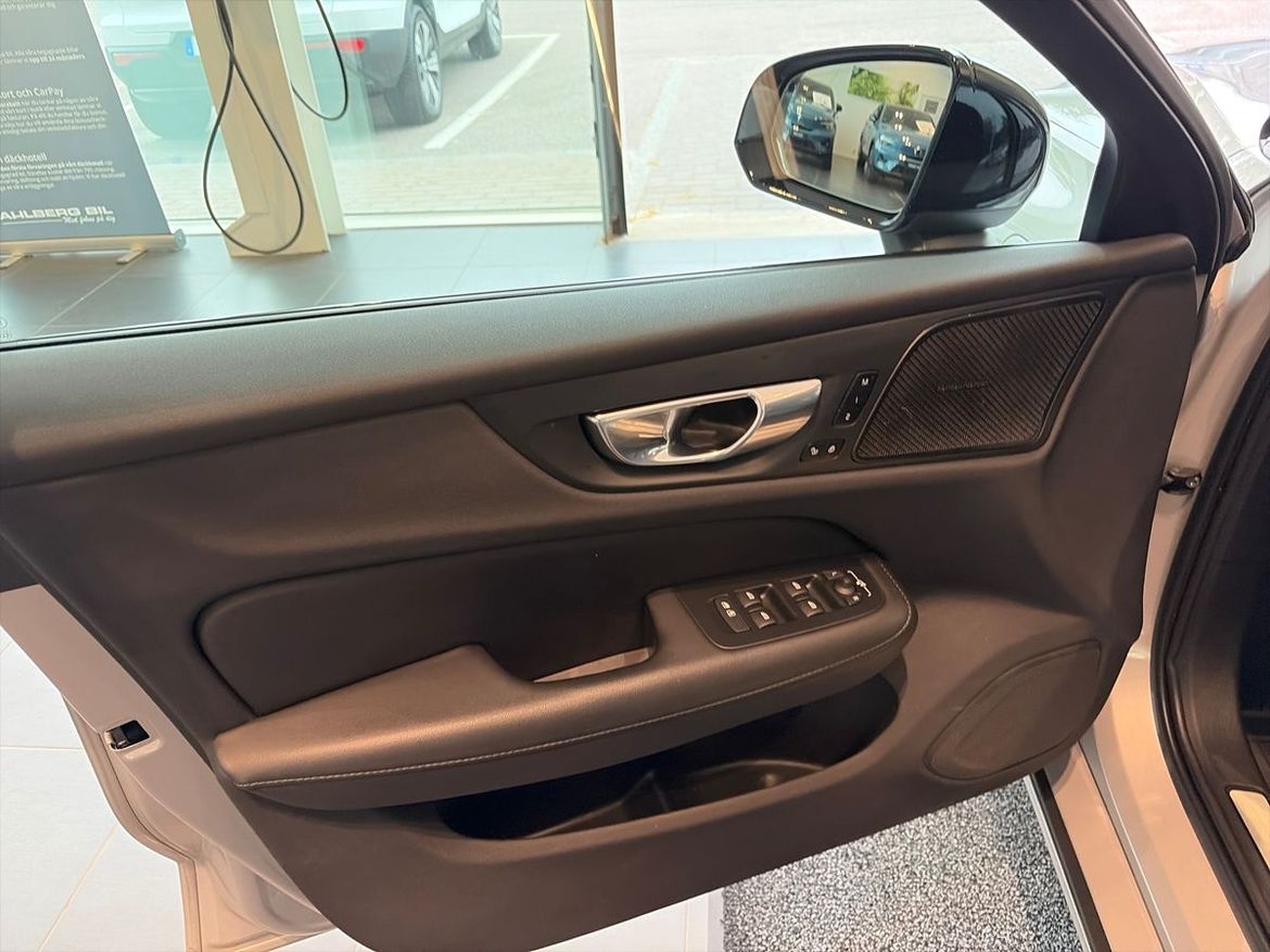 Volvo V60 2025 - miniatyr 11