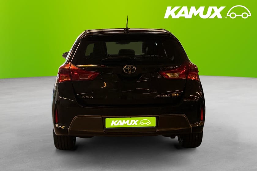 Bild 5 av Toyota Auris Hybrid Executive e-CVT 136hk Panorama Kamera