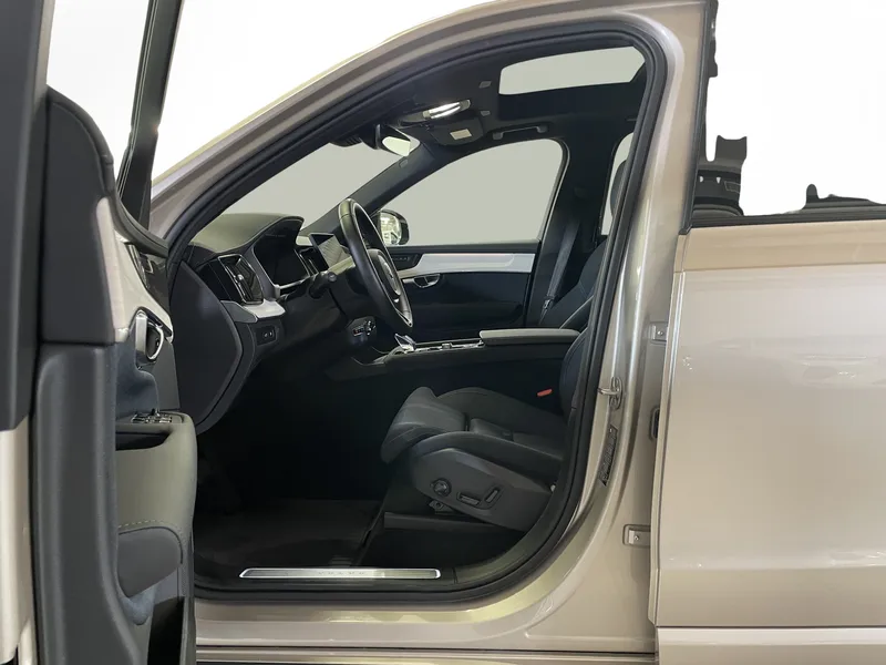 Bild 10 av 18 – Volvo XC90 7 Säten II T8 Ultra Dark