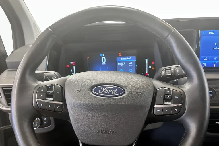 Ford Transit Courier