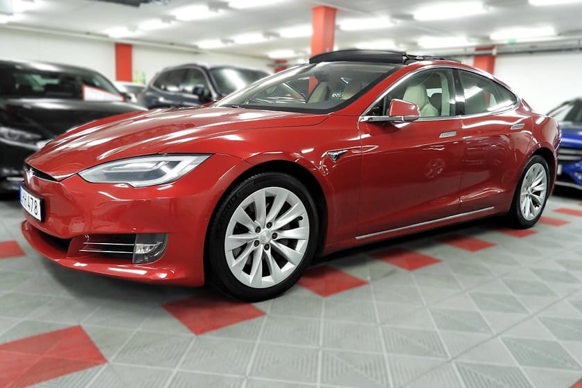 Bild 2 av Tesla Model S 100D Panorama AutoPilot AWD SoV Hjul CCS Svensksåld