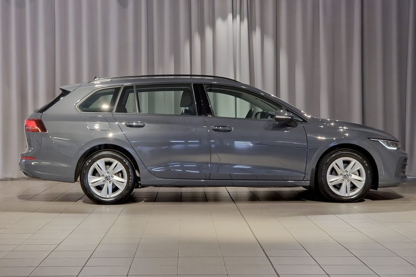 Bild 3 av Volkswagen Golf Sportscombi Life | Drag | P-klimat | Adapt f. | 150 hk