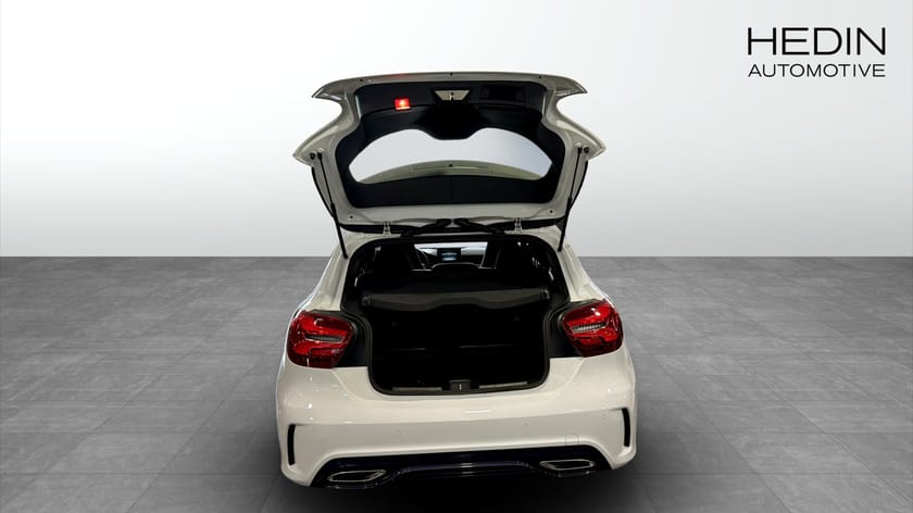 Bild 5 av Mercedes-Benz A 200 d 4MATIC AMG PAKET
