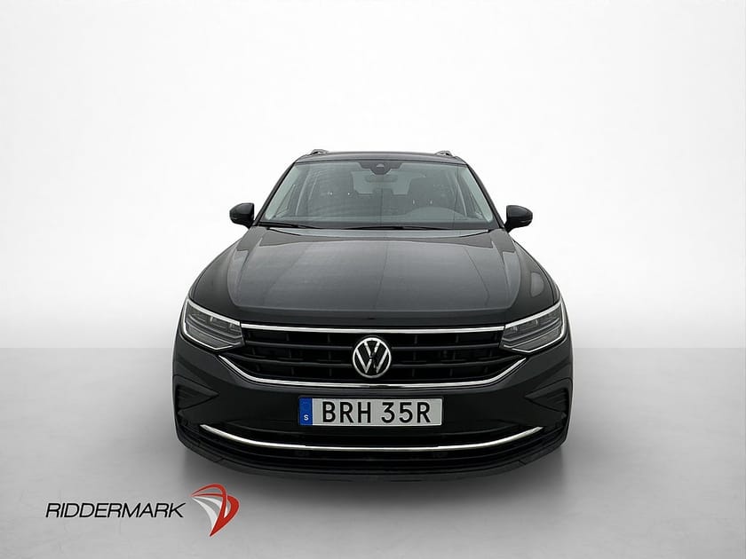 Bild 2 av Volkswagen Tiguan 1.5 TSI 150hk Pano Cockpit Värm Drag B-Kam
